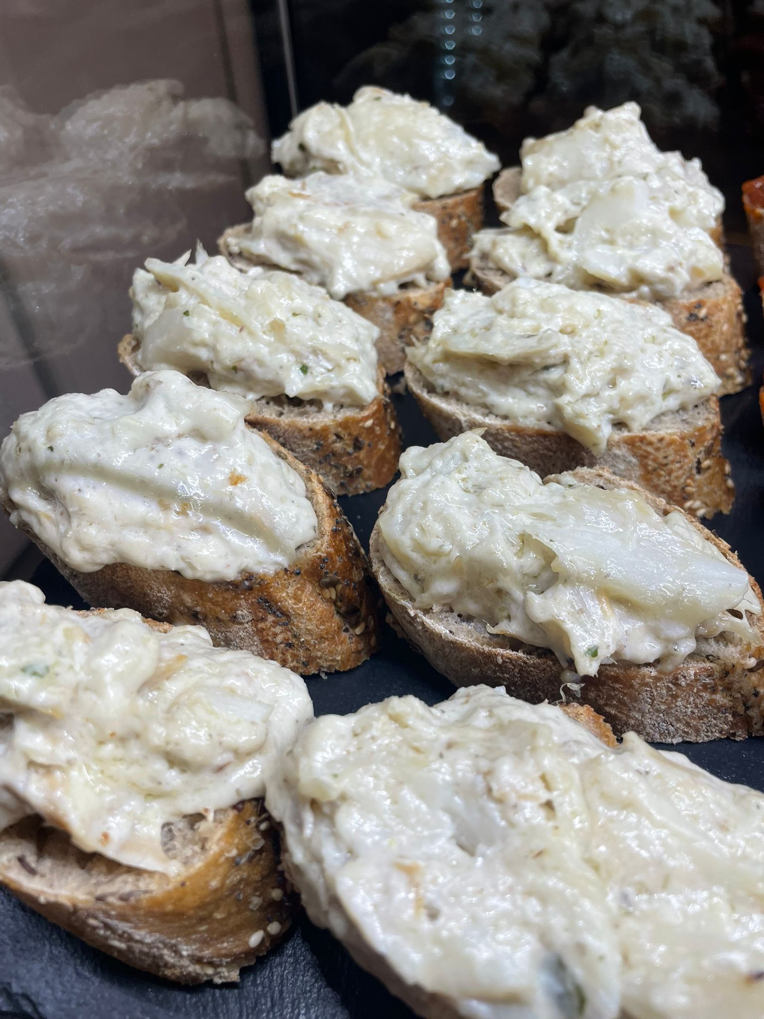 Baccala mantecato su pane ai cereali, specialita veneziana