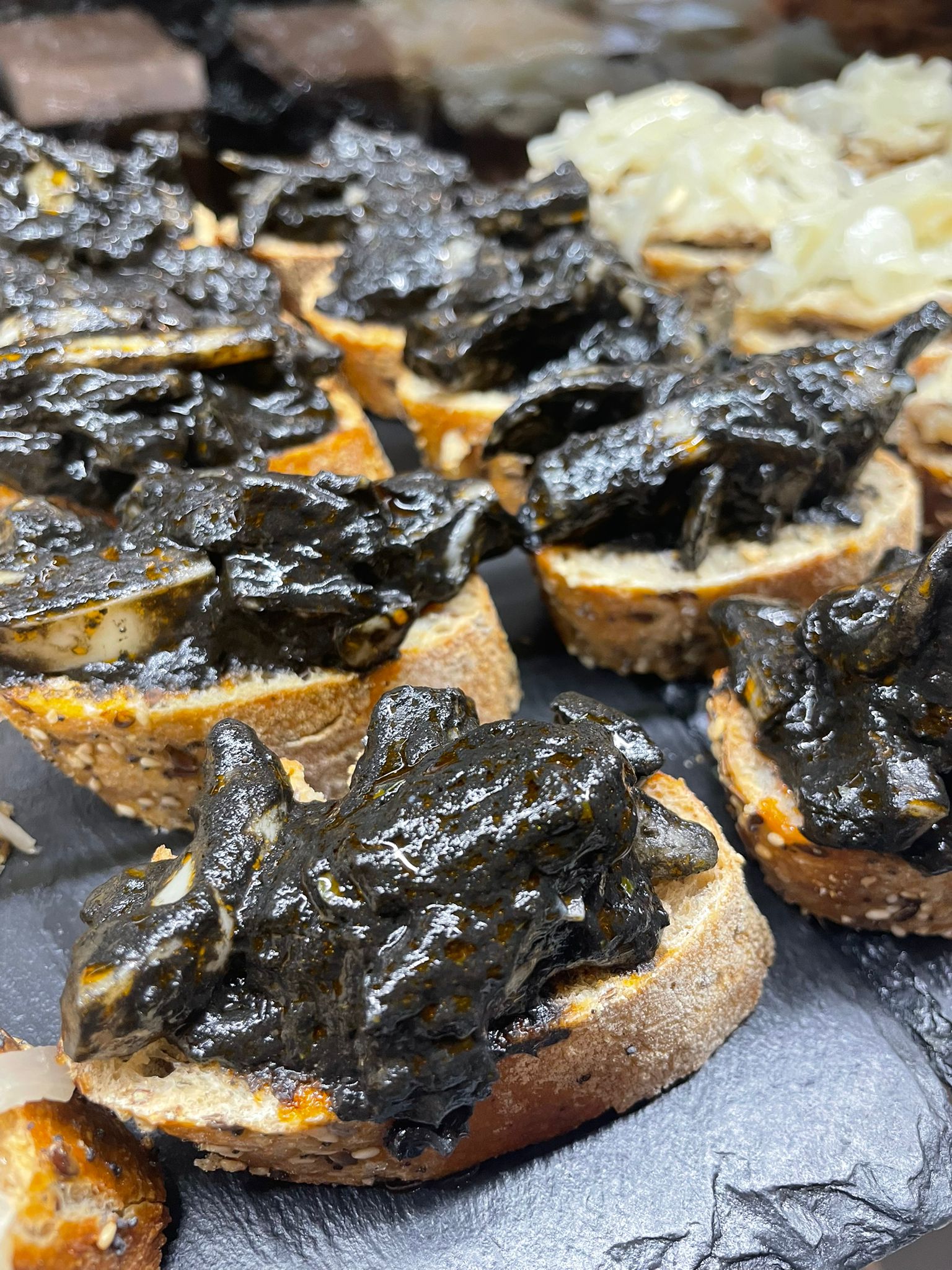 Seppie al nero, cicchetti tradizionali veneziani
