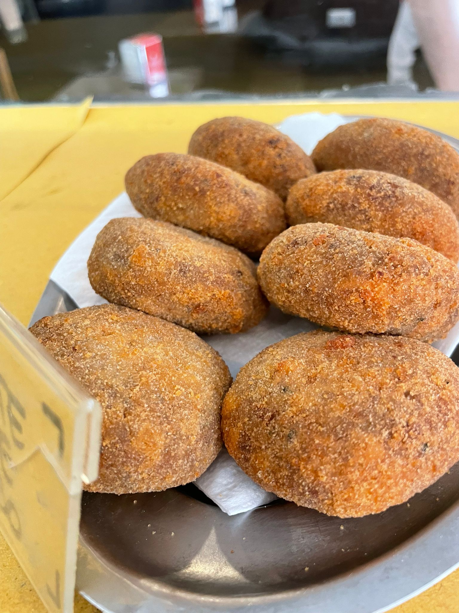 Polpette e crocchette fritte fatte in casa, cicchetti Venezia